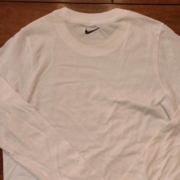 Child - Nike - LS T-shirt - NWOT - Picture 2 of 4
